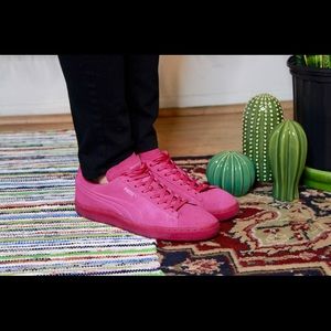 Puma suede magenta sneakers